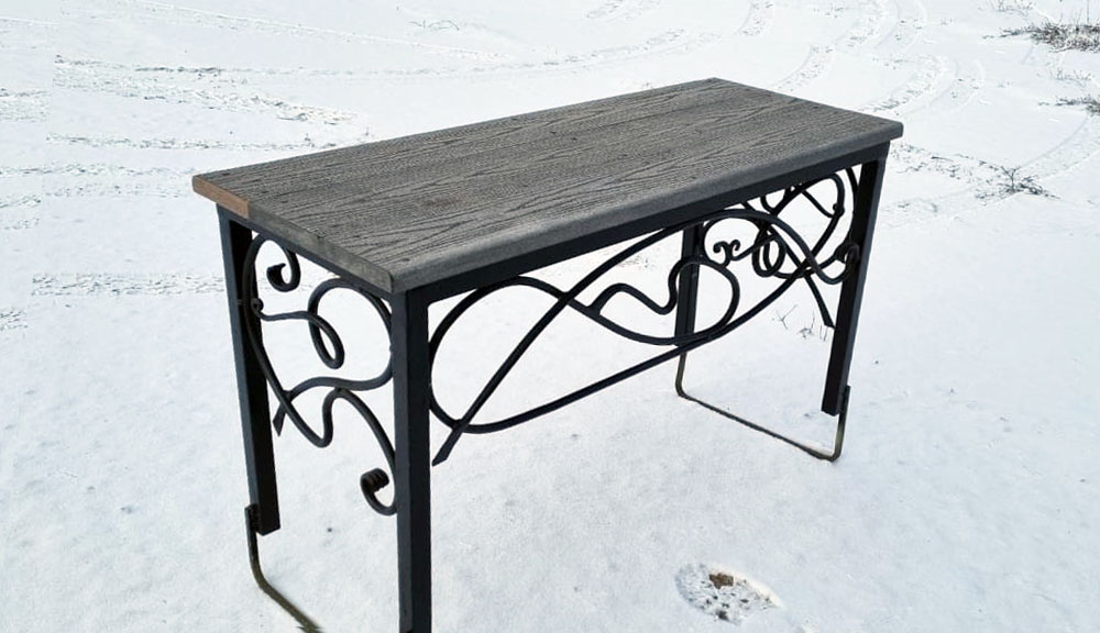Скамейка кованая на кладбище 1050*410*650 (h) мм Скамейка кованая на кладбище 1050*410*650 (h) мм